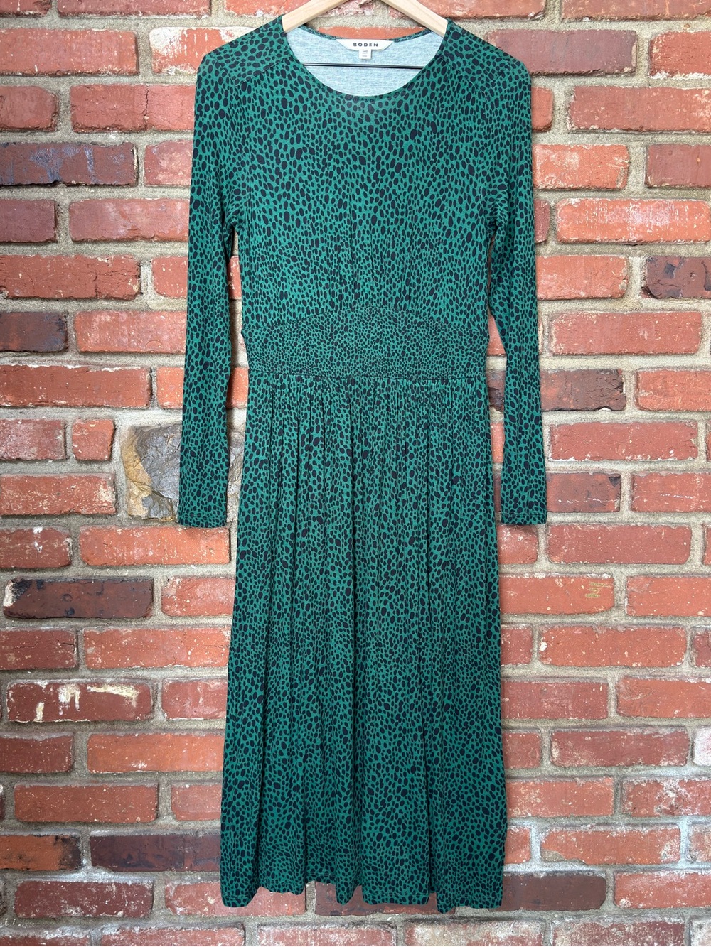 Boden Thea Long Sleeve Jersey Dress Womens Size 4R Green animal print
